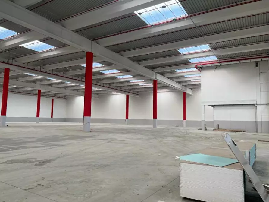 Immagine 8 di Laboratorio in affitto  in VIA MONASTERO a Oppeano
