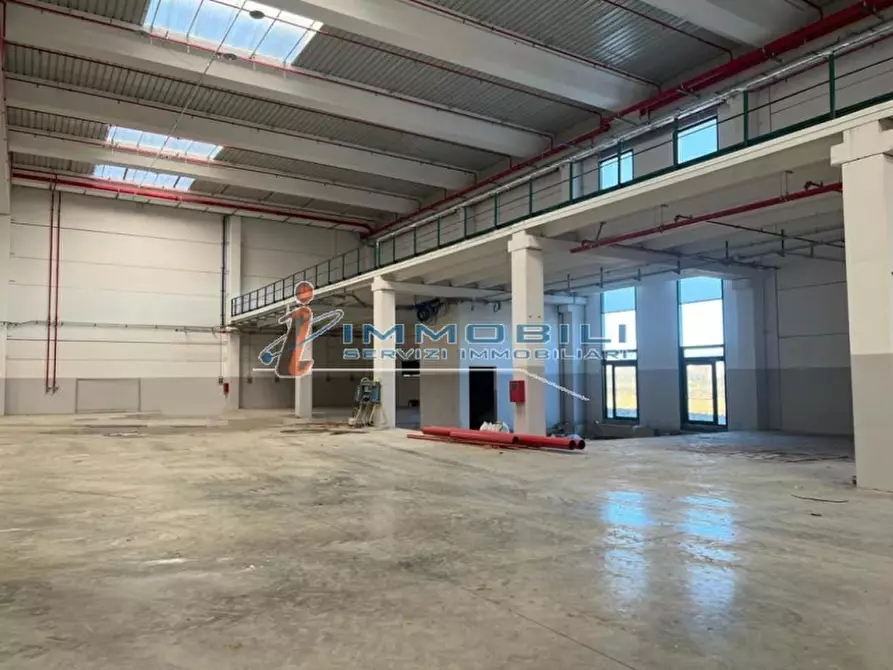 Immagine 14 di Capannone industriale in affitto  in VIA ROMA a Sulbiate