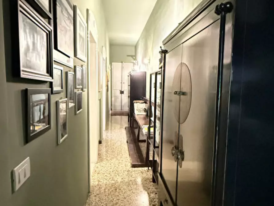 Immagine 12 di Appartamento in vendita  a Ancona