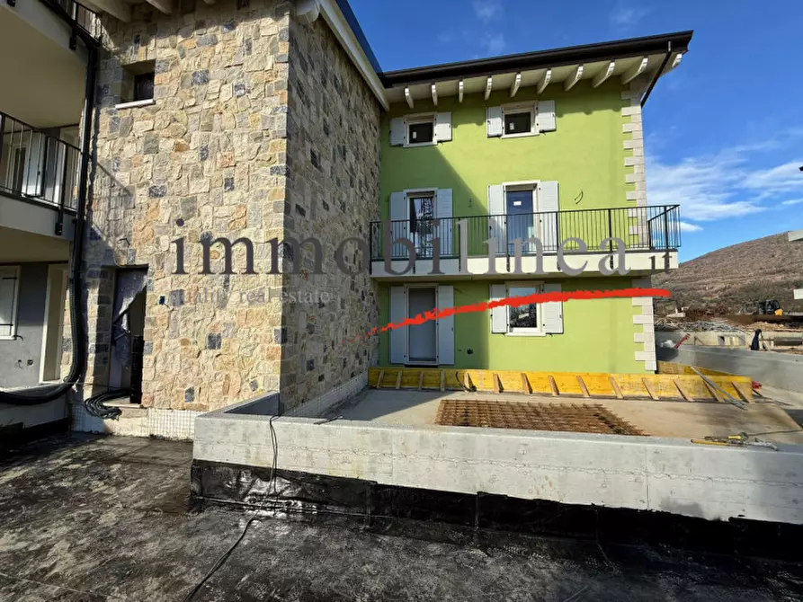Immagine 6 di Appartamento in vendita  in Via Primo Maggio a Costermano sul Garda
