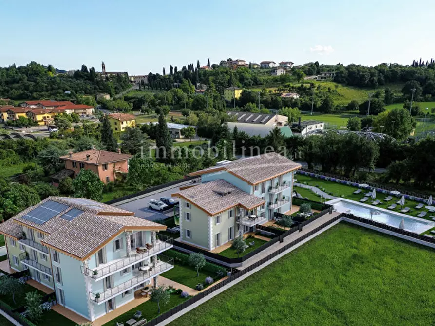 Immagine 10 di Appartamento in vendita  in Via Primo Maggio a Costermano sul Garda