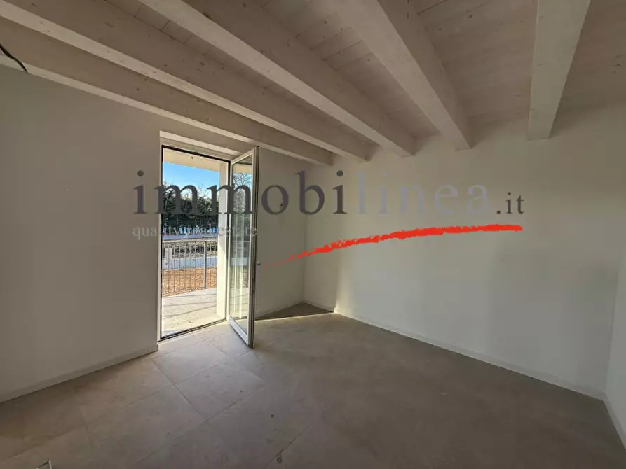 Immagine 13 di Appartamento in vendita  in Via Primo Maggio a Costermano sul Garda
