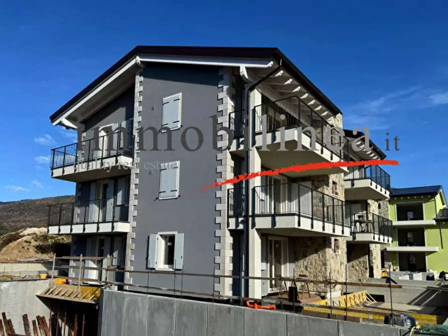 Immagine 15 di Appartamento in vendita  in Via Primo Maggio a Costermano sul Garda