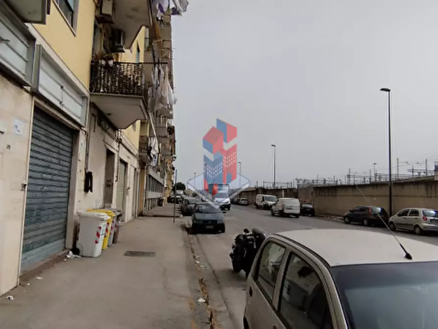 Immagine 2 di Negozio in affitto  in POGGIOREALE - VIA TRACCIA a Napoli