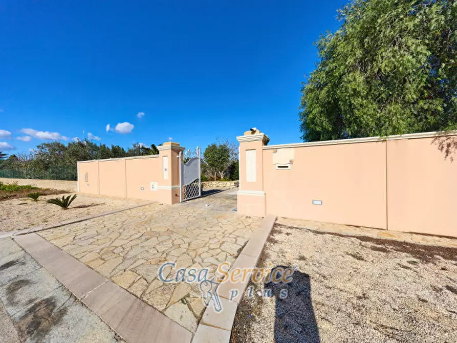 Immagine 5 di Villa in vendita  in Via Gallipoli a Gallipoli