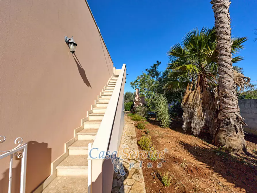 Immagine 13 di Villa in vendita  in Via Gallipoli a Gallipoli