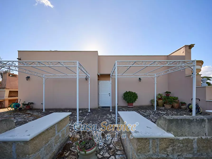 Immagine 21 di Villa in vendita  in Via Gallipoli a Gallipoli