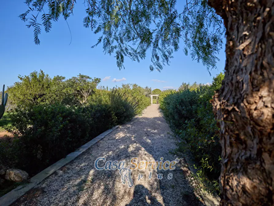 Immagine 27 di Villa in vendita  in Via Gallipoli a Gallipoli