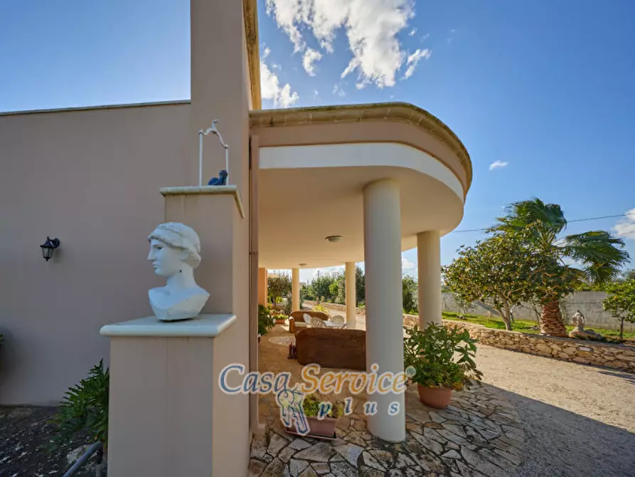 Immagine 28 di Villa in vendita  in Via Gallipoli a Gallipoli