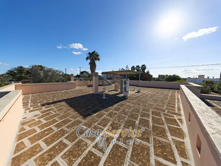 Immagine 40 di Villa in vendita  in Via Gallipoli a Gallipoli