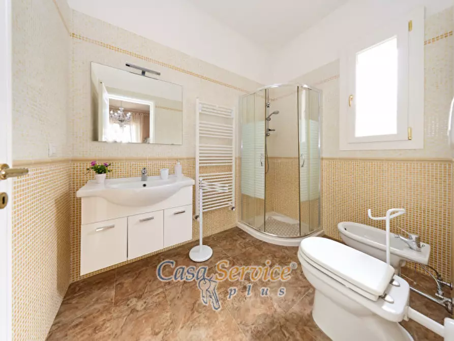 Immagine 47 di Villa in vendita  in Via Gallipoli a Gallipoli