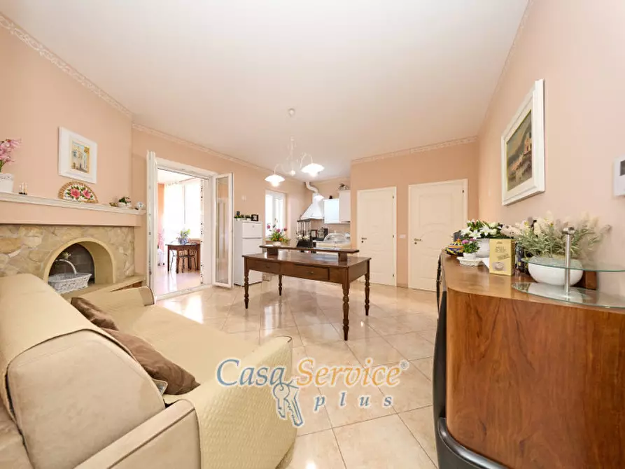 Immagine 61 di Villa in vendita  in Via Gallipoli a Gallipoli