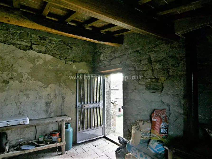 Immagine 5 di Magazzino in vendita  a Monte San Savino