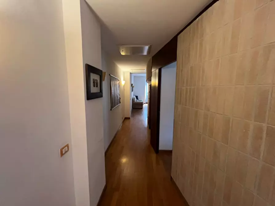 Immagine 11 di Appartamento in vendita  in Via Arenula a Roma