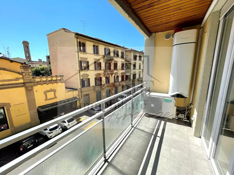 Immagine 4 di Appartamento in vendita  a Firenze