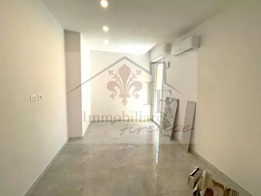 Immagine 6 di Appartamento in vendita  a Firenze