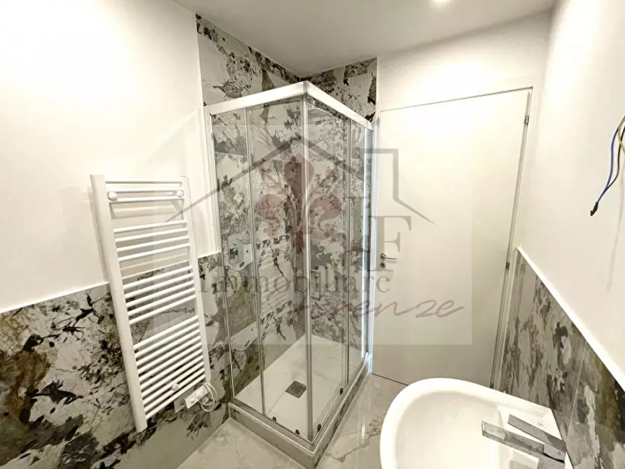 Immagine 10 di Appartamento in vendita  a Firenze