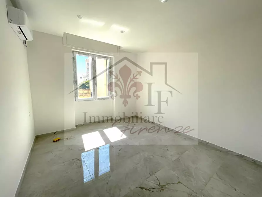 Immagine 13 di Appartamento in vendita  a Firenze