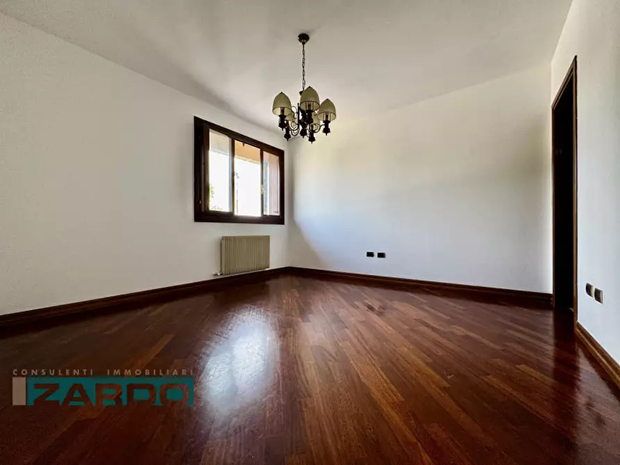 Immagine 4 di Appartamento in vendita  a Castelfranco Veneto