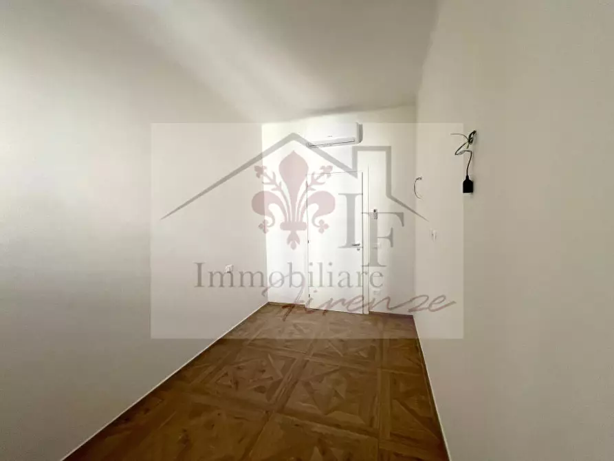 Immagine 6 di Appartamento in vendita  a Firenze