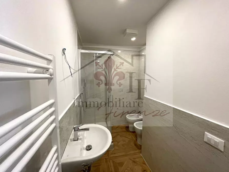 Immagine 8 di Appartamento in vendita  a Firenze