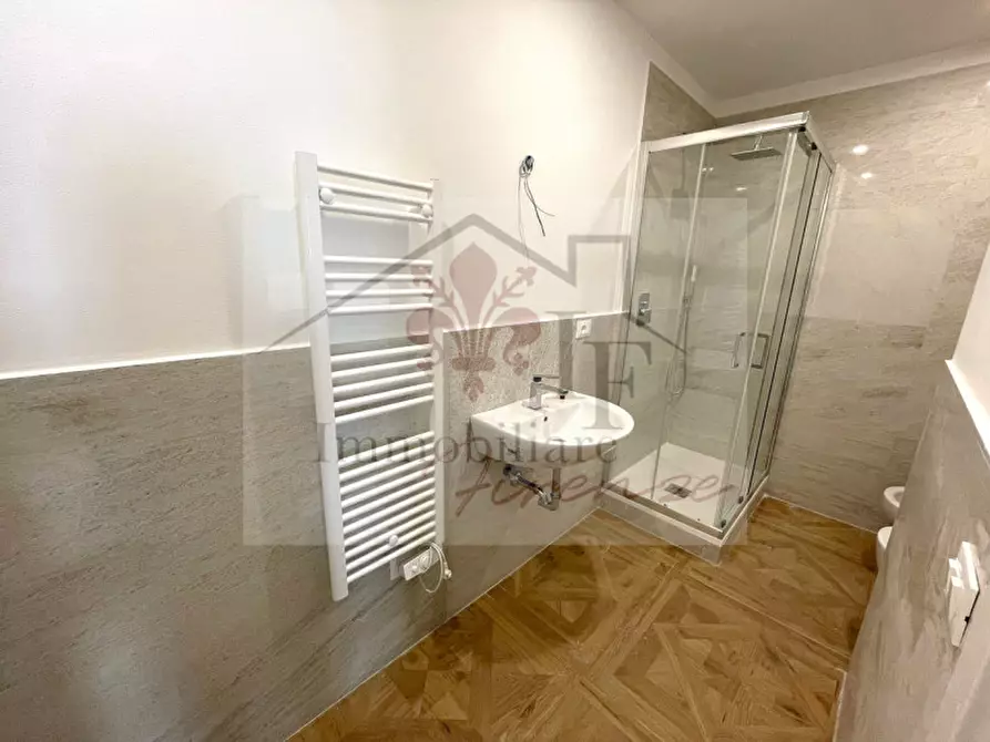 Immagine 9 di Appartamento in vendita  a Firenze