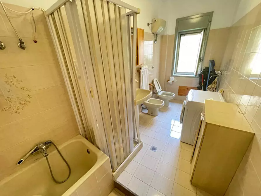 Immagine 12 di Appartamento in vendita  in 2 Vico Salemi a Reggio Di Calabria