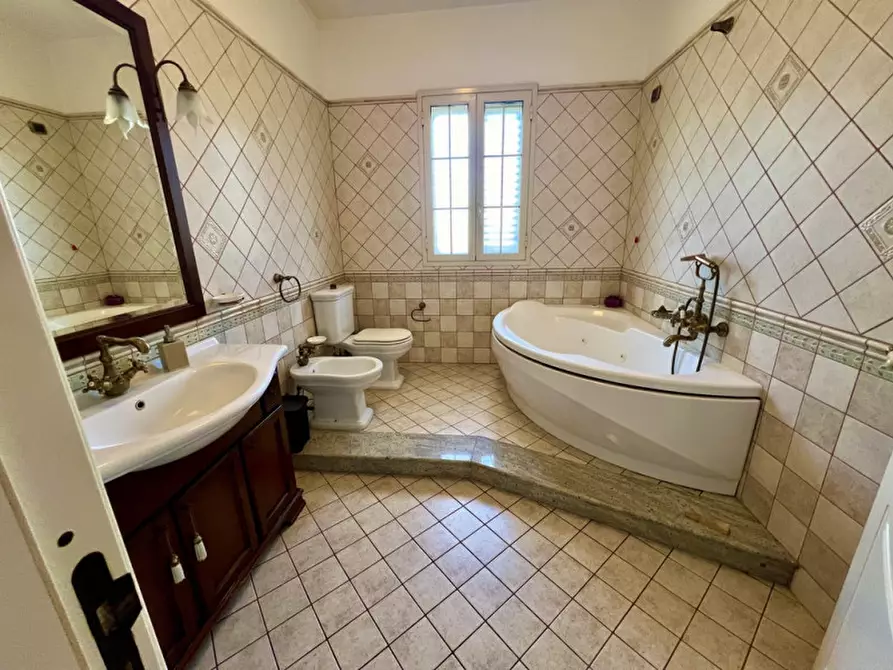 Immagine 4 di Appartamento in vendita  in Via Tartini, 4 a Gela