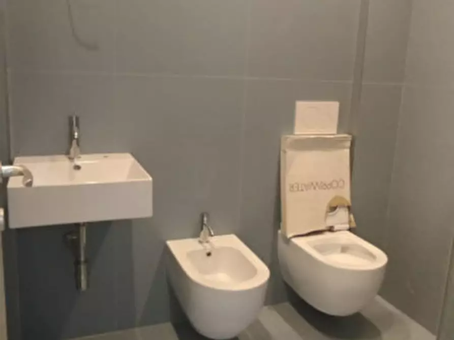 Immagine 8 di Appartamento in affitto  a Rimini