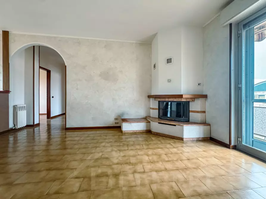 Immagine 5 di Appartamento in vendita  in via circonvallazione  20 a Momo