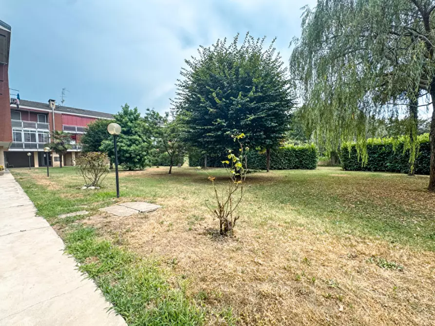 Immagine 21 di Appartamento in vendita  in via circonvallazione  20 a Momo