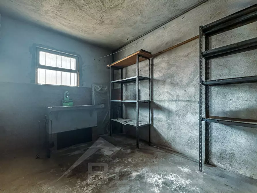 Immagine 26 di Appartamento in vendita  in via circonvallazione  20 a Momo