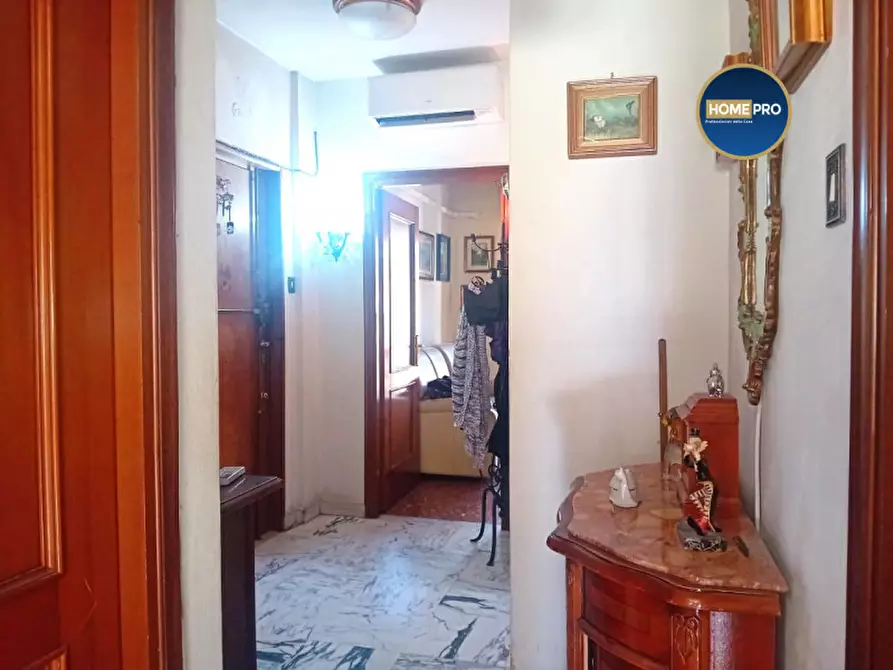 Immagine 3 di Appartamento in vendita  in via Enrico Mazzoccolo a Roma