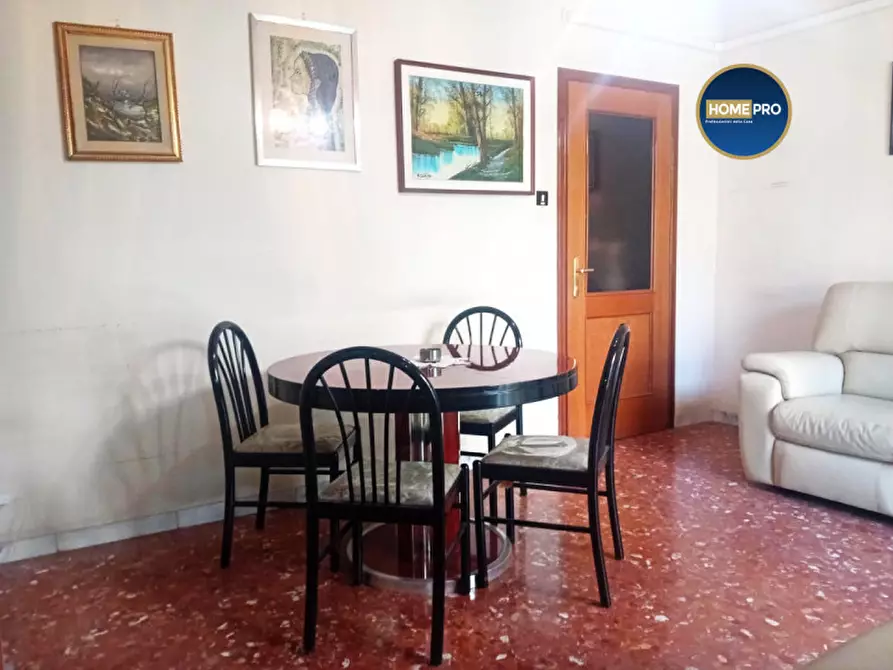 Immagine 4 di Appartamento in vendita  in via Enrico Mazzoccolo a Roma