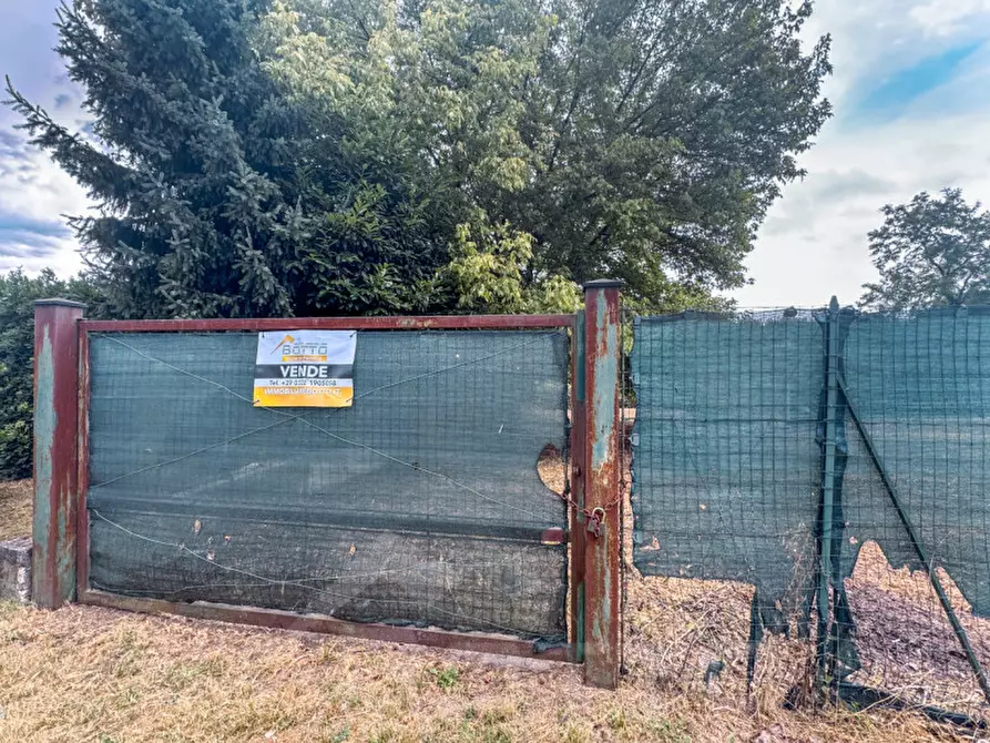 Immagine 9 di Terreno in vendita  in via madonna della motta  4 a Dormelletto