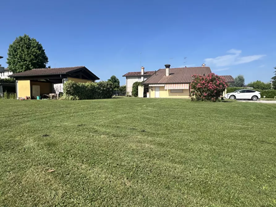 Immagine 1 di Casa bifamiliare in vendita  in Via Papa Pio X 3 a Campo San Martino