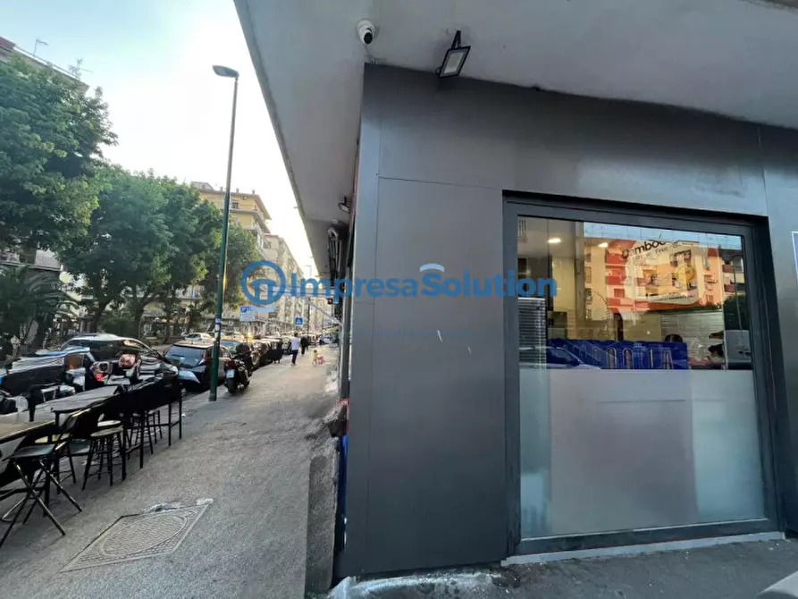 Immagine 7 di Attività commerciale in vendita  in Via Giacomo Leopardi a Napoli