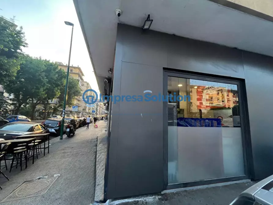 Immagine 8 di Attività commerciale in vendita  in Via Giacomo Leopardi a Napoli