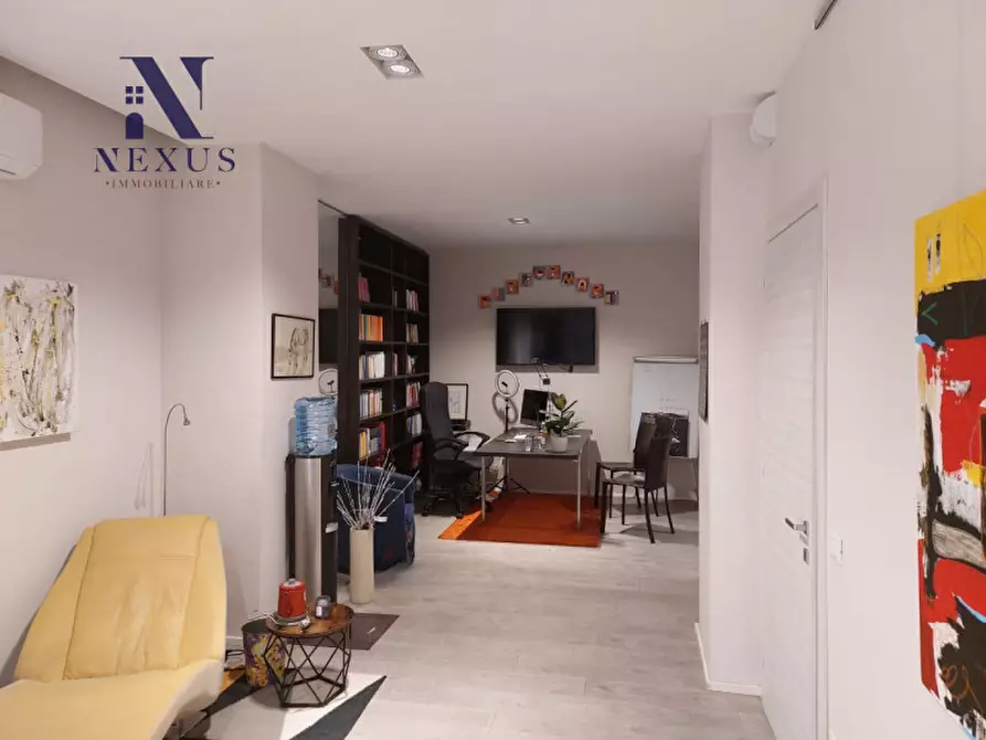 Immagine 11 di Ufficio in affitto  in Via Galantara 2 a Fano