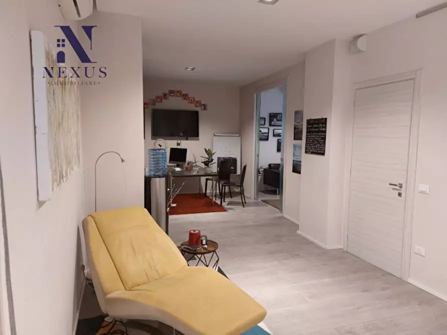 Immagine 13 di Ufficio in affitto  in Via Galantara 2 a Fano