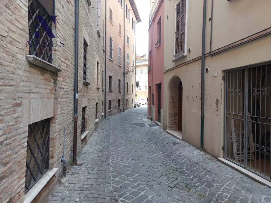 Immagine 15 di Ufficio in affitto  in Via Galantara 2 a Fano