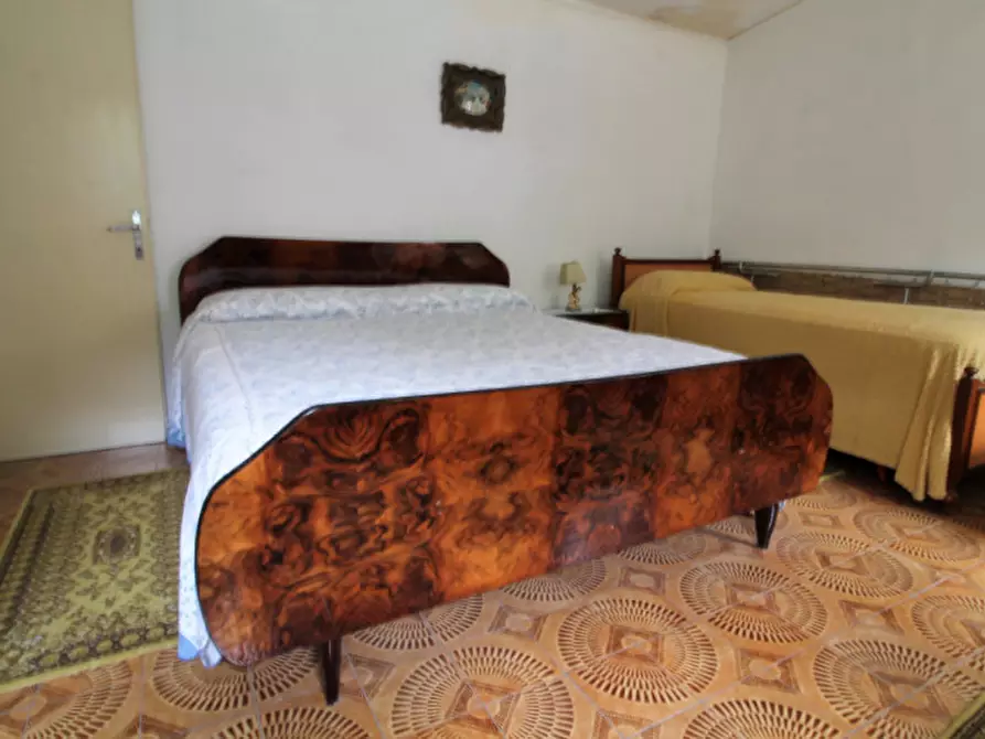 Immagine 24 di Rustico / casale in vendita  in VIA CANOVA a Galzignano Terme