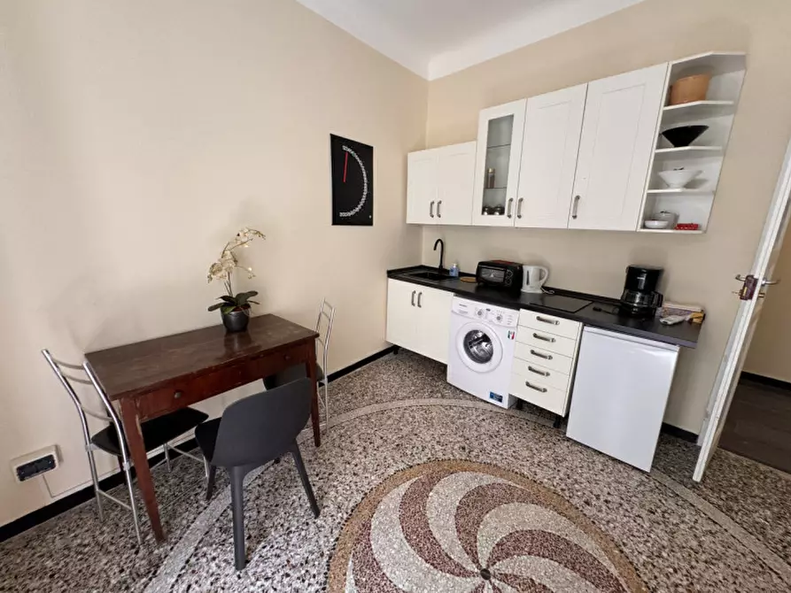 Immagine 1 di Appartamento in affitto  in via della maddalena a Genova