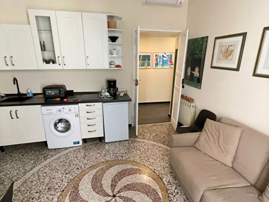 Immagine 13 di Appartamento in affitto  in via della maddalena a Genova