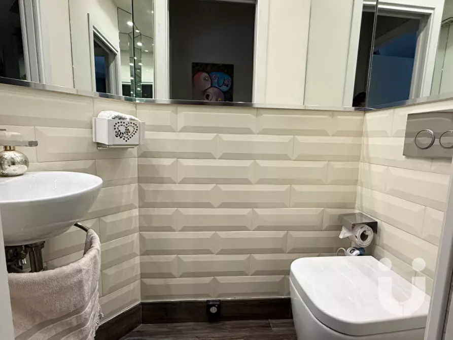 Immagine 20 di Appartamento in vendita  in Via Marco Besso a Roma