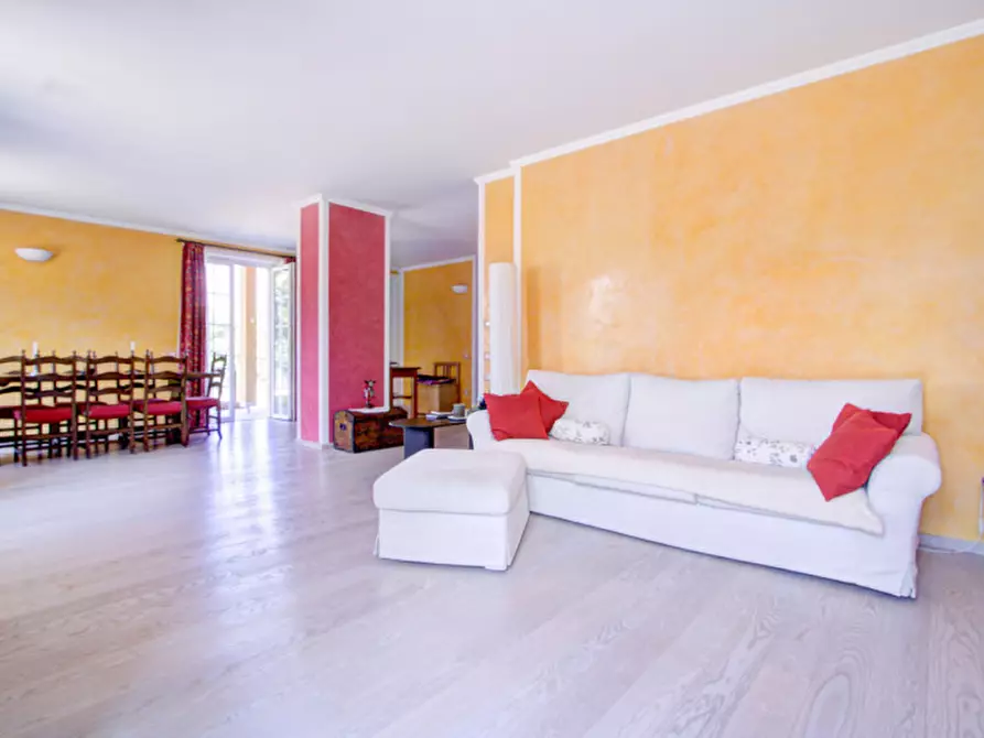 Immagine 4 di Villa in vendita  in VIA LAGOLO a Madruzzo