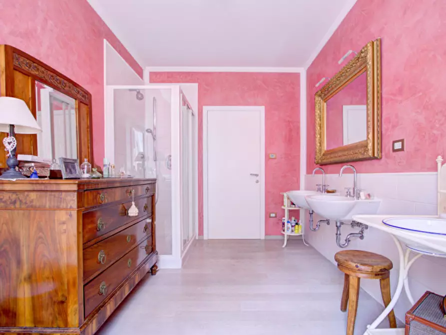 Immagine 26 di Villa in vendita  in VIA LAGOLO a Madruzzo