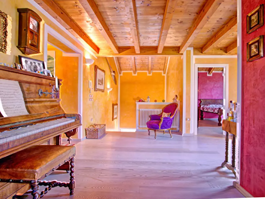 Immagine 30 di Villa in vendita  in VIA LAGOLO a Madruzzo