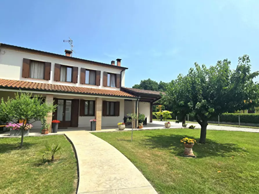 Immagine 1 di Casa bifamiliare in vendita  in via tresto sud a Ospedaletto Euganeo