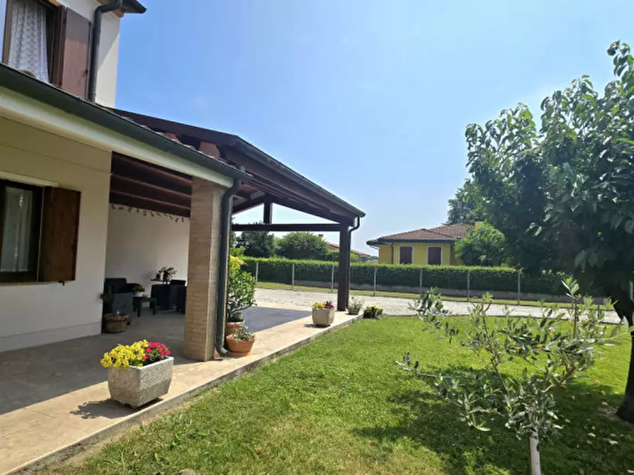 Immagine 3 di Casa bifamiliare in vendita  in via tresto sud a Ospedaletto Euganeo